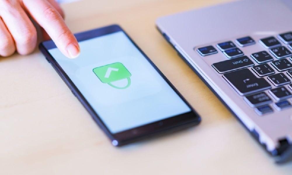 تطبيق تتبع أنشطة الويب على الهاتف