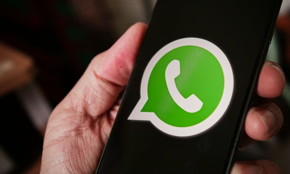 تنزيل برنامج لكشف محادثات الواتساب - الخيارات والقيود القانونية