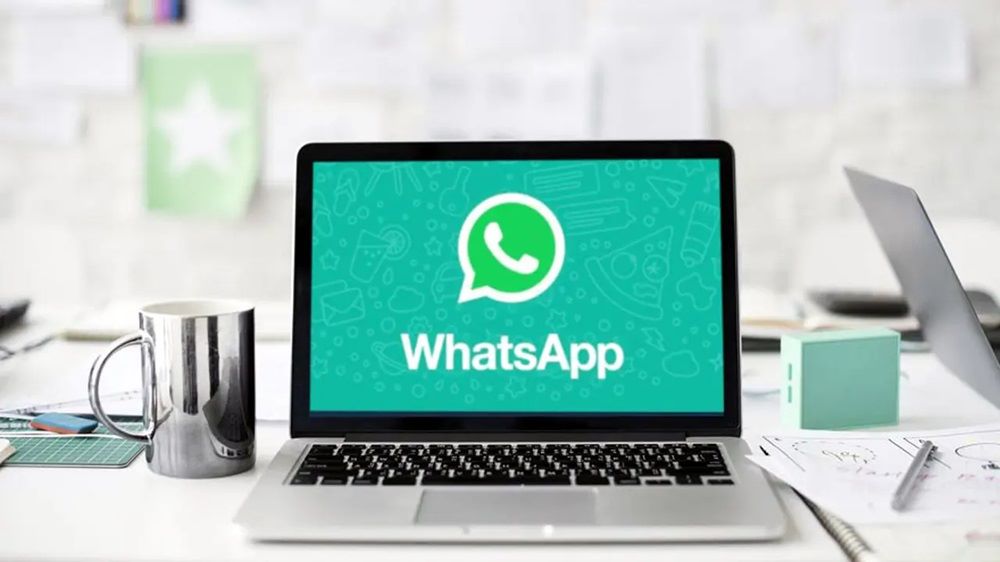 Revisar WhatsApp Web en una computadora compartida para obtener el WhatsApp de mi pareja en mi celular