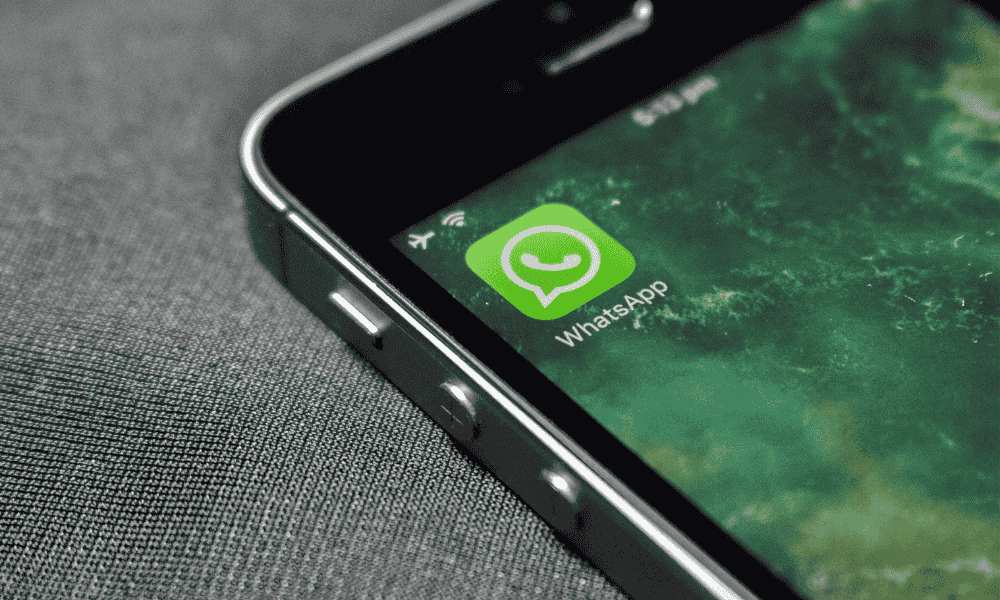 Comment Savoir Si Je Suis Espionné sur WhatsApp – Signes Réels et Comment Vérifier