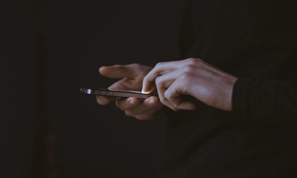 Espion téléphone gratuit loi