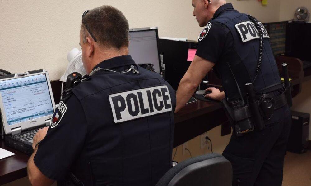 Can Police or The Feds Tap Your Phone