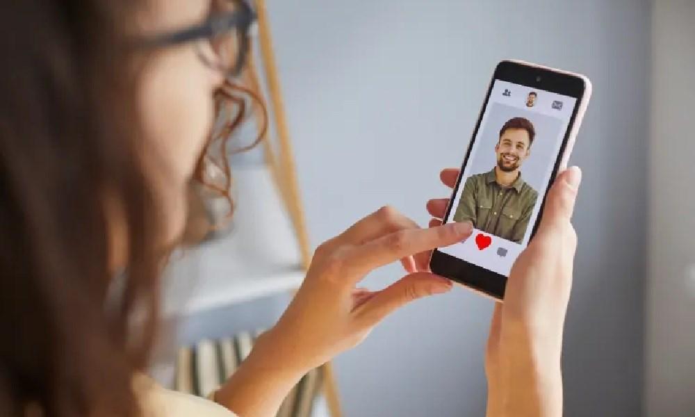 Cheating Spy Apps