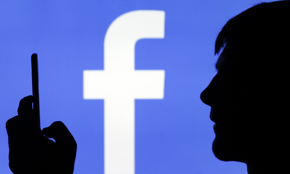 Facebook Messenger Cheating Partner App
