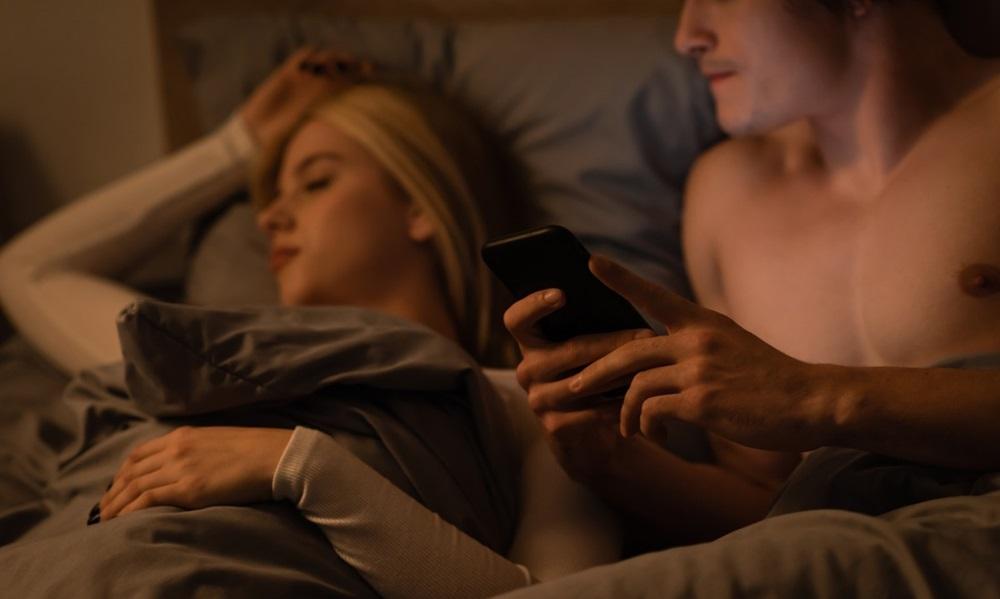 Signs That Suggest Your Husband Might Be Hiding Something on His Phone