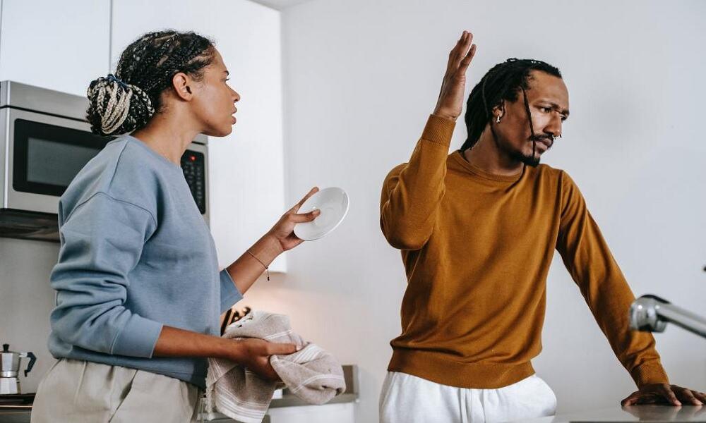 Warning Signs Your Boyfriend Might Be Cheating