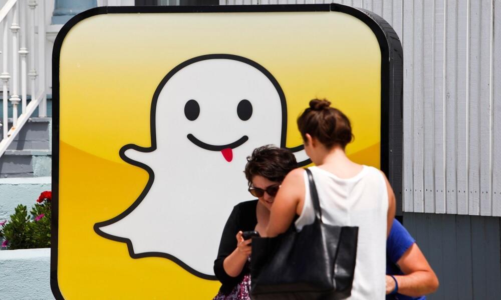 6 Ways: Can You Hack Someone's Snapchat without Them Knowing
