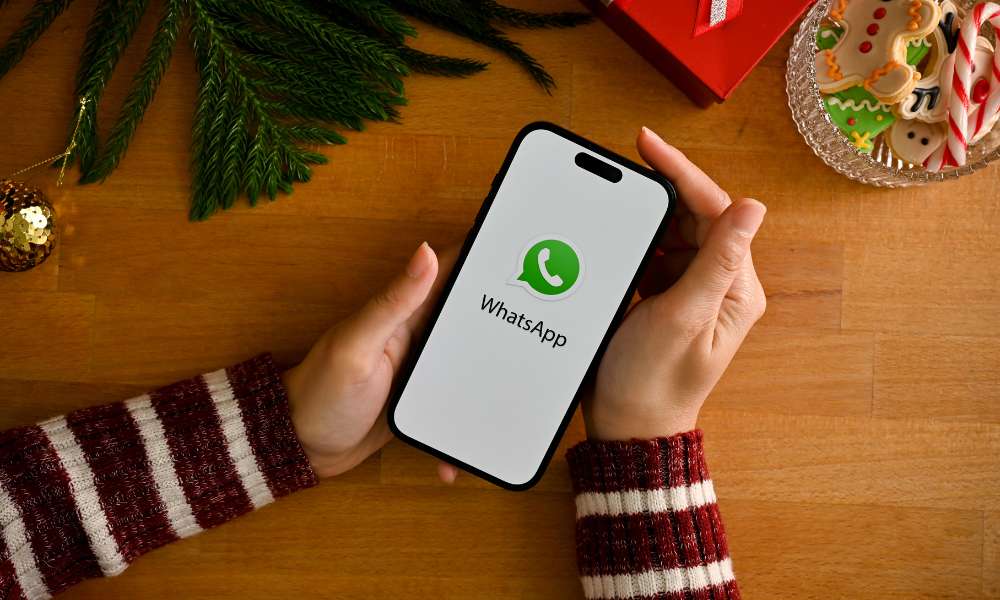 WhatsApp Web Spying Approach