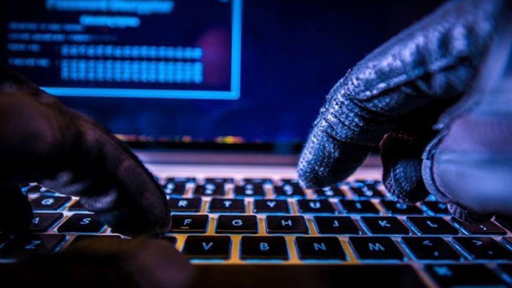Başkasının Instagram mesajlarını okumak için keylogger yazılımları kullanma